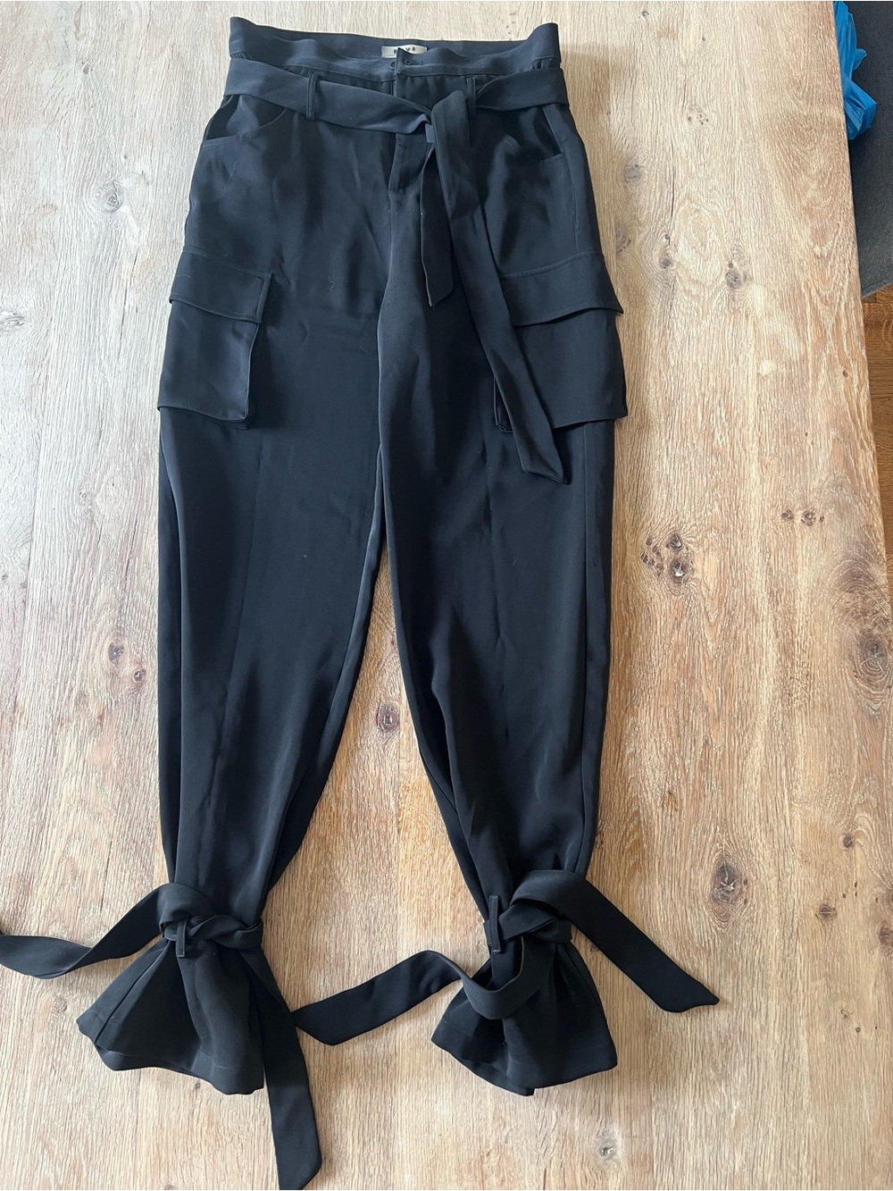 Ruve Black Tie Cargo Pants